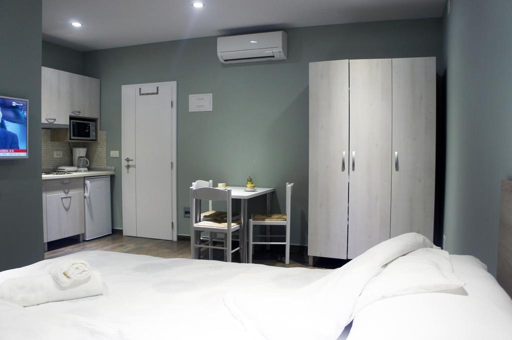 Iris Apartment