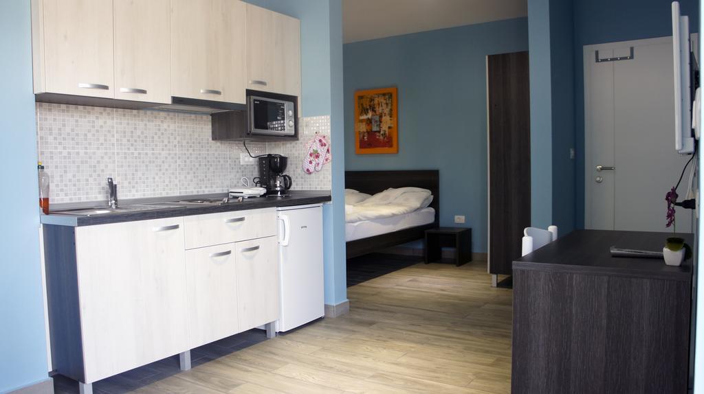 Iris Apartment