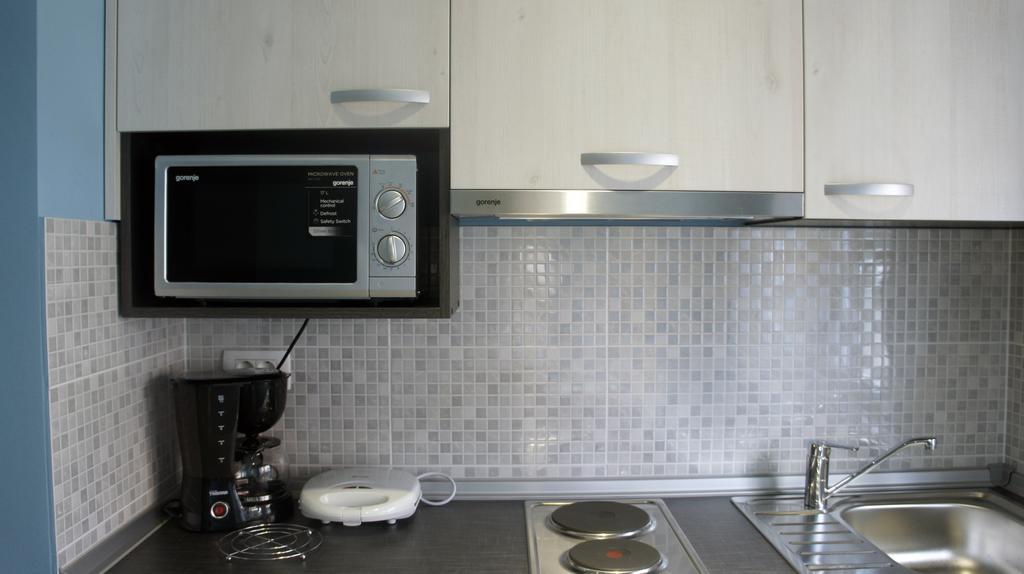 Iris Apartment