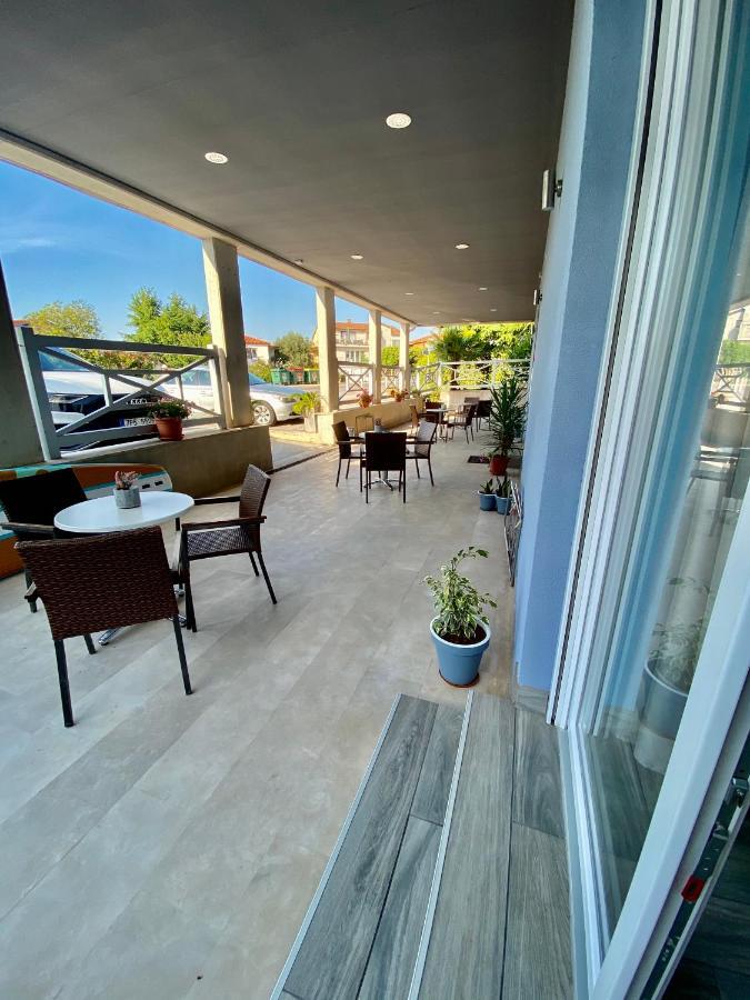 Iris Apartment
