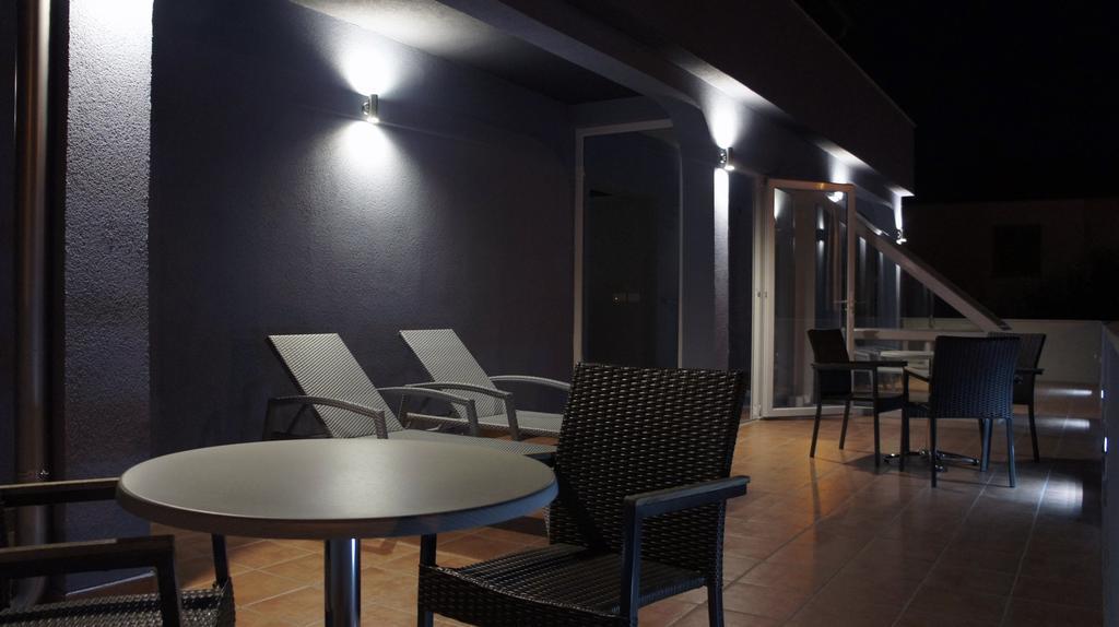 Iris Apartment
